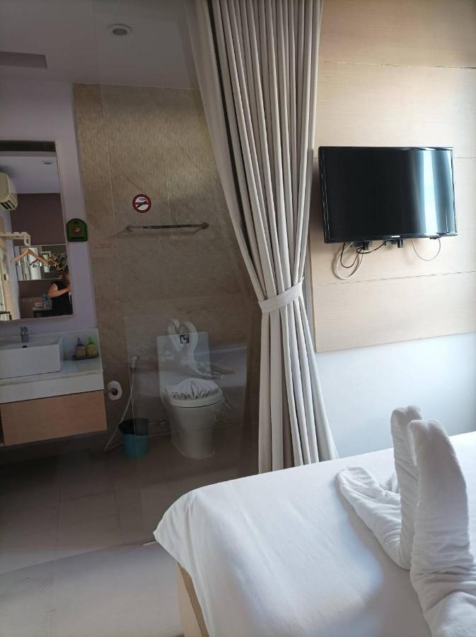 My Hotel Phuket Patong Esterno foto