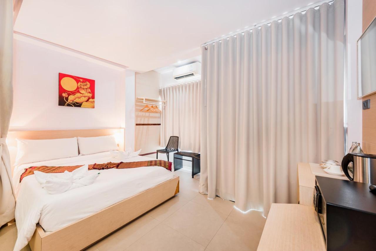 My Hotel Phuket Patong Esterno foto